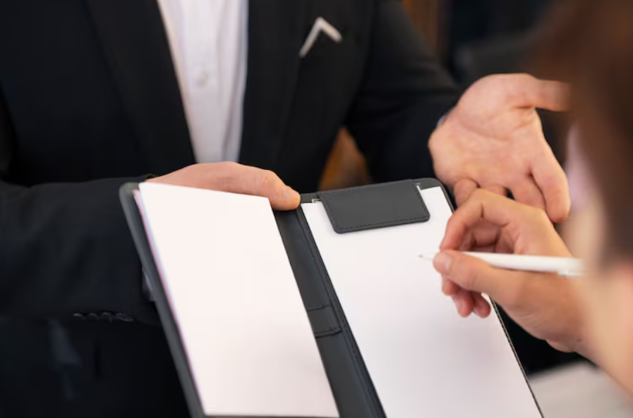 家族信託與遺囑的差異及如何選擇最適合的傳承安排